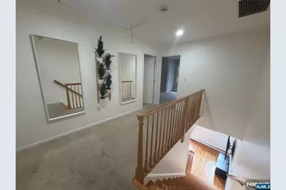 548 Palisade Avenue 4 #4, Garfield, NJ 07026 - Photo 4
