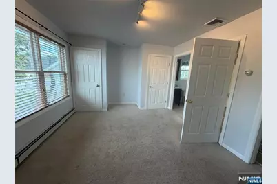 548 Palisade Avenue 4 #4, Garfield, NJ 07026 - Photo 8