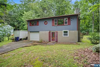 16 Foulton Terrace, Sussex, NJ 07461 - Photo 2