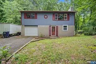 16 Foulton Terrace, Sussex, NJ 07461 - Photo 1