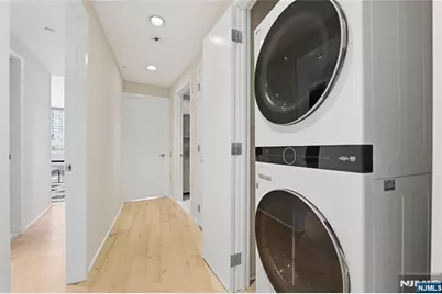 1008 Hudson Park, Edgewater, NJ 07020 - Photo 24