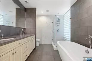 1008 Hudson Park, Edgewater, NJ 07020 - Photo 18