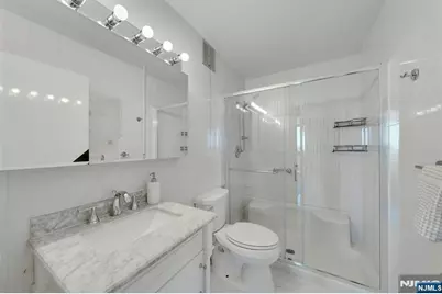 200 Winston Drive 2504 #2504, Cliffside Park, NJ 07010 - Photo 14