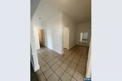 353-355 20th Avenue 3 #3, Paterson, NJ 07513 - Photo 4