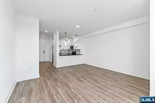 520 Cliff Street 226, Fairview, NJ 07022 - Photo 4