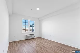 520 Cliff Street 202, Fairview, NJ 07022 - Photo 16