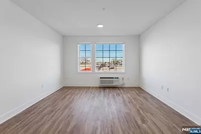 520 Cliff Street 202 #202, Fairview, NJ 07022 - Photo 10