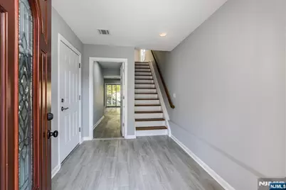 5 Stanley, Wanaque, NJ 07465 - Photo 4
