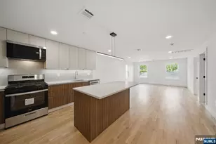 11 W Railroad Ave 2, Tenafly, NJ 07670 - Photo 4