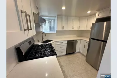 219 Cliff Street G #G, Cliffside Park, NJ 07010 - Photo 10
