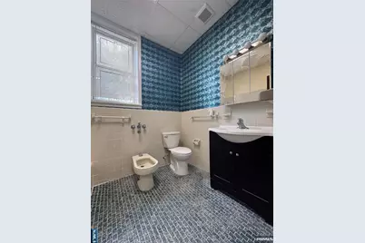 401 70th Street, Guttenberg, NJ 07093 - Photo 10