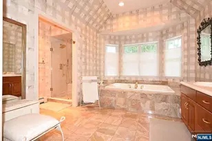 608 Stonewall Ct, Wyckoff Township, NJ 07481 - Photo 30