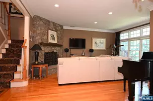 608 Stonewall Ct, Wyckoff Township, NJ 07481 - Photo 16
