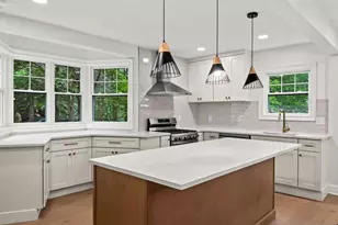 72 Fremont Ave, Park Ridge, NJ 07656 - Photo 2