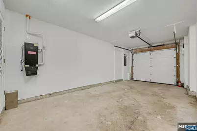 251 Berry Street 251 #251, Hackensack, NJ 07601 - Photo 22