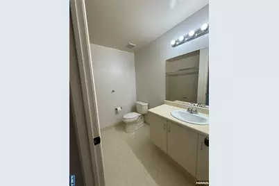 1186 Richmond Road, Mahwah, NJ 07430 - Photo 14