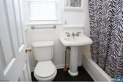 41 Beechwood Road, Florham Park, NJ 07932 - Photo 2