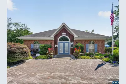 453 Poets Way, Mahwah, NJ 07430 - Photo 30