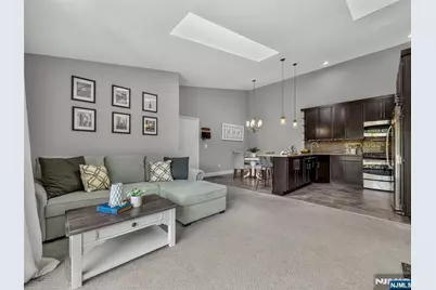 453 Poets Way, Mahwah, NJ 07430 - Photo 8