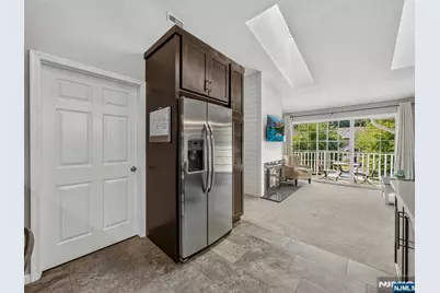 453 Poets Way, Mahwah, NJ 07430 - Photo 16