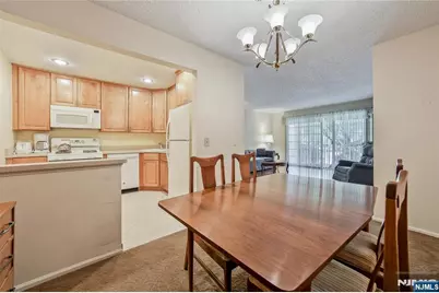 1134 Sycamore Lane, Mahwah, NJ 07430 - Photo 4