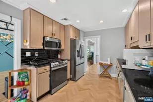 265 Westervelt Pl, Englewood Cliffs, NJ 07632 - Photo 8