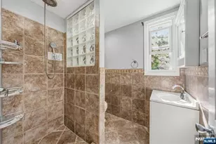 17 Boyden Parkway 1, Maplewood, NJ 07040 - Photo 6