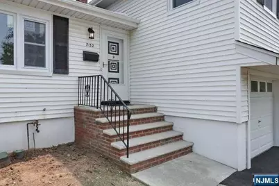 7-32 Richard Street, Fair Lawn, NJ 07410 - Photo 2