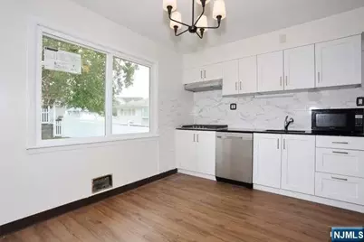 7-32 Richard Street, Fair Lawn, NJ 07410 - Photo 8