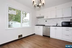 7-32 Richard St, Fair Lawn, NJ 07410 - Photo 8