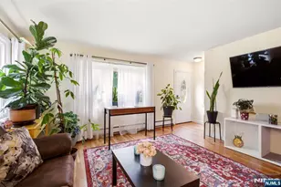 640 New York Ave, Lyndhurst Township, NJ 07071 - Photo 12