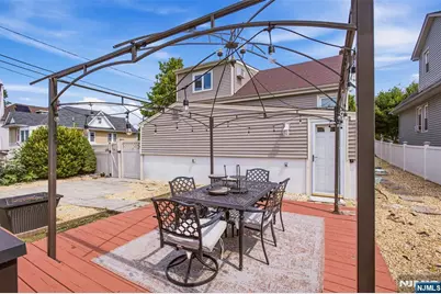 640 New York Avenue, Lyndhurst Township, NJ 07071 - Photo 32
