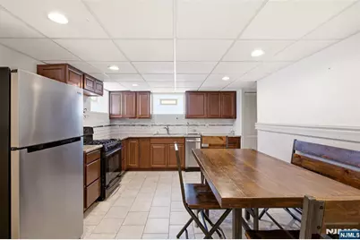 640 New York Avenue, Lyndhurst Township, NJ 07071 - Photo 18