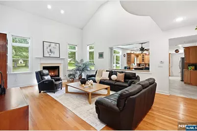 55 Prospect Avenue, Woodcliff Lake, NJ 07677 - Photo 6