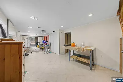 92 Blauvelt Avenue, Bergenfield, NJ 07621 - Photo 26