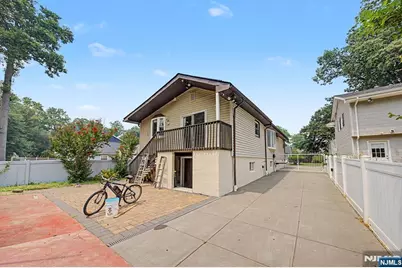 92 Blauvelt Avenue, Bergenfield, NJ 07621 - Photo 38