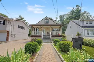 92 Blauvelt Ave, Bergenfield, NJ 07621 - Photo 2