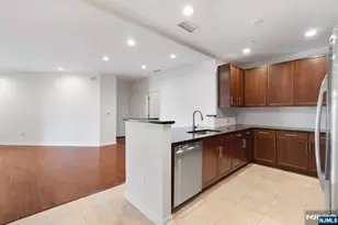3308 Riverview Ave 308, Englewood, NJ 07631 - Photo 4