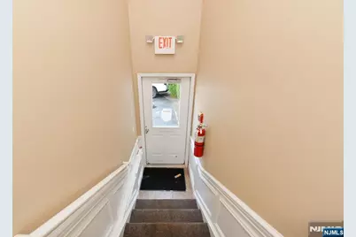 195 N Washington Avenue D #D, Bergenfield, NJ 07621 - Photo 20