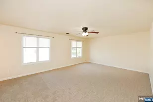 195 N Washington Ave D, Bergenfield, NJ 07621 - Photo 14