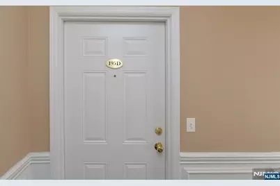 195 N Washington Avenue D #D, Bergenfield, NJ 07621 - Photo 2