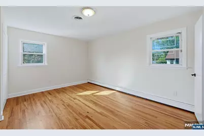 177 Truman Terrace, Paramus, NJ 07652 - Photo 16
