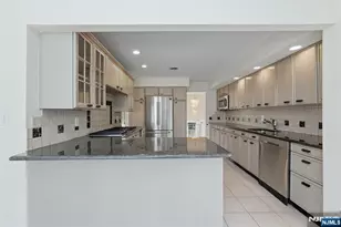 177 Truman Terrace, Paramus, NJ 07652 - Photo 8