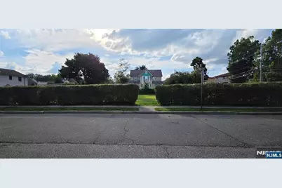 46 W Prospect Street, Waldwick, NJ 07463 - Photo 2