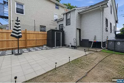 239 19th Street, Newark, NJ 07103 - Photo 18