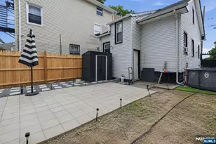 239 19th St, Newark, NJ 07103 - Photo 18