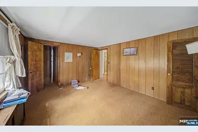 27 Oswego Avenue, Oakland, NJ 07436 - Photo 24