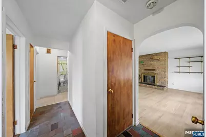 27 Oswego Avenue, Oakland, NJ 07436 - Photo 12