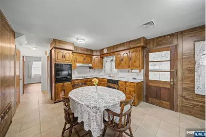 27 Oswego Avenue, Oakland, NJ 07436 - Photo 8