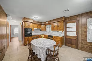 27 Oswego Ave, Oakland, NJ 07436 - Photo 8